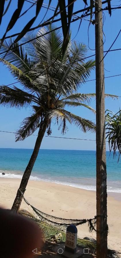 Chandi Gaya Beach Guesthouse Tangalle Eksteriør billede