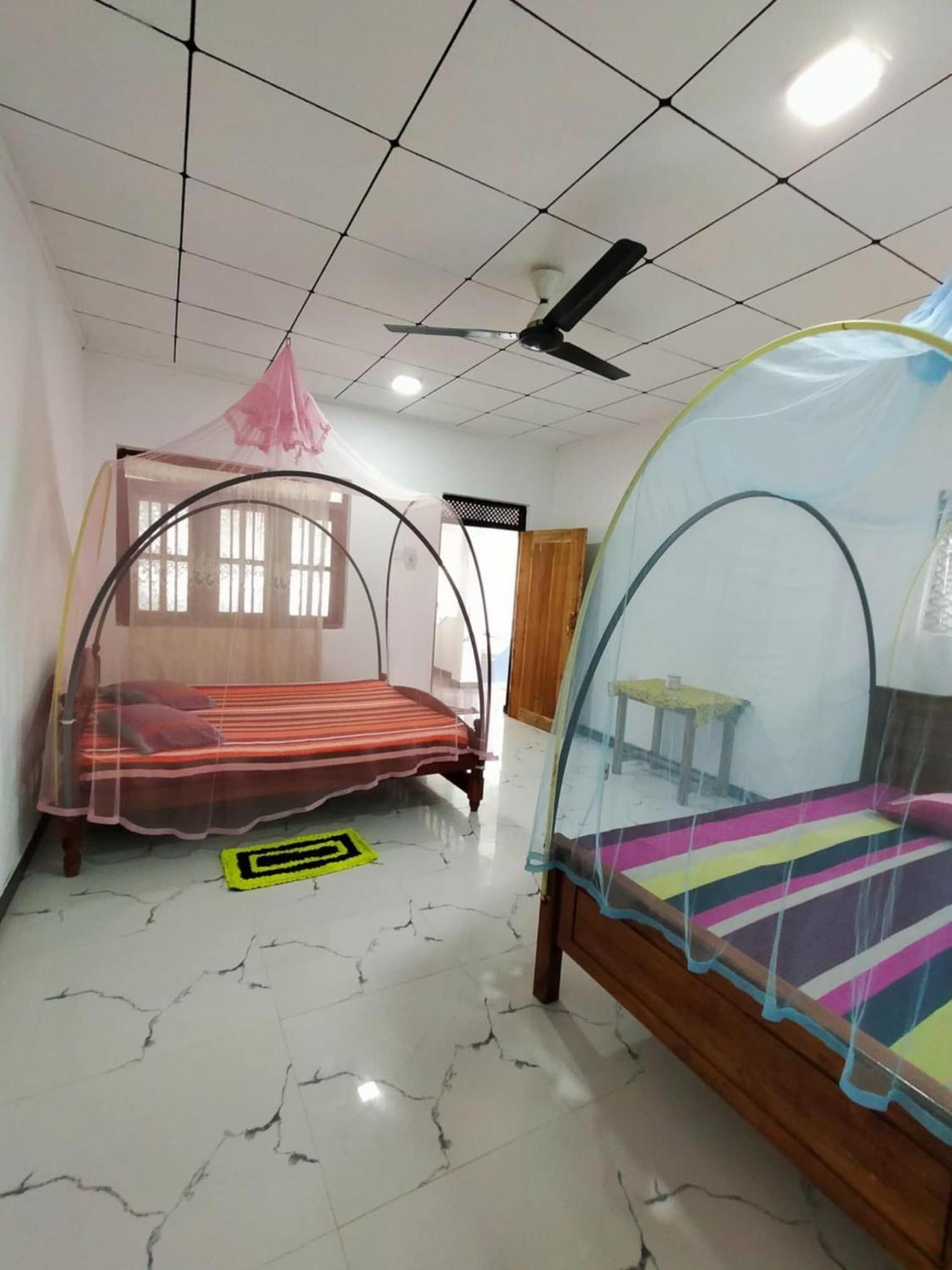 Chandi Gaya Beach Guesthouse Tangalle Værelse billede